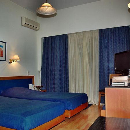 Hotel Elena Lamía Dış mekan fotoğraf