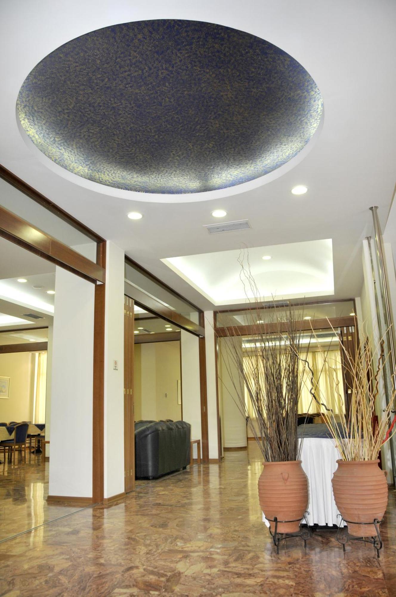 Hotel Elena Lamía Dış mekan fotoğraf